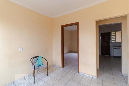 Sala 02 (Fundos) de casa à venda com 4 quartos, 130m² em Vila Costa E Silva, Campinas