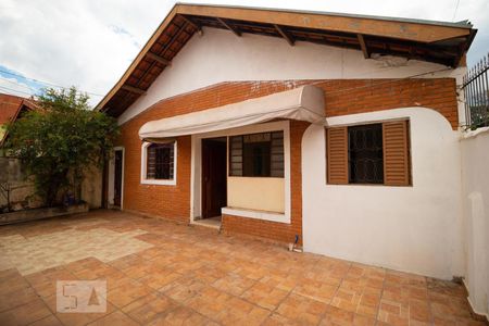 Casa à venda com 130m², 4 quartos e 3 vagasGaragem