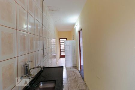 Casa à venda com 130m², 4 quartos e 3 vagasCozinha 01