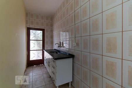 Casa à venda com 130m², 4 quartos e 3 vagasCozinha 01