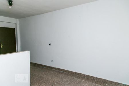 Sala/Quarto de casa para alugar com 1 quarto, 30m² em Parque Edu Chaves, São Paulo