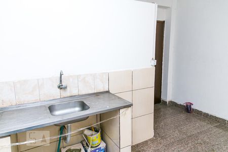 Cozinha de casa para alugar com 1 quarto, 30m² em Parque Edu Chaves, São Paulo
