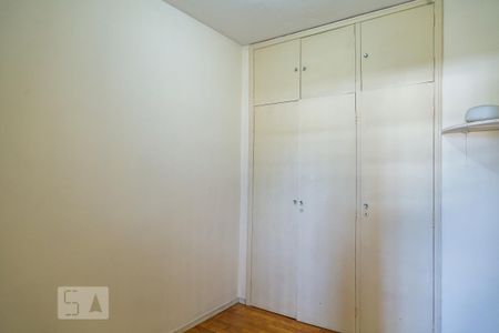 Apartamento para alugar com 220m², 4 quartos e 2 vagas Apartamento para alugar com 220m², 4 quartos e 2 vagasQuarto de Serviço