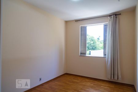 Apartamento para alugar com 220m², 4 quartos e 2 vagas Apartamento para alugar com 220m², 4 quartos e 2 vagasQuarto 3