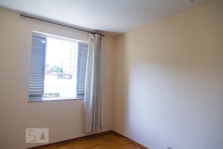 Apartamento para alugar com 220m², 4 quartos e 2 vagas Apartamento para alugar com 220m², 4 quartos e 2 vagasQuarto 3