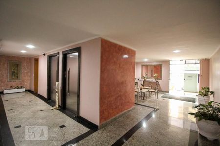 Apartamento para alugar com 74m², 3 quartos e 1 vagaHall social