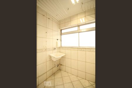 Apartamento para alugar com 74m², 3 quartos e 1 vagaÁrea de Serviço