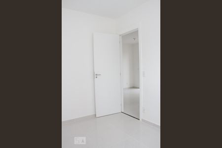 Quarto 02 de apartamento para alugar com 2 quartos, 47m² em Irajá, Rio de Janeiro