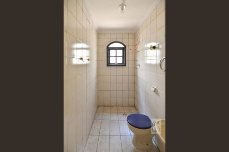 Banheiro de casa para alugar com 1 quarto, 50m² em Vila Ipojuca, São Paulo
