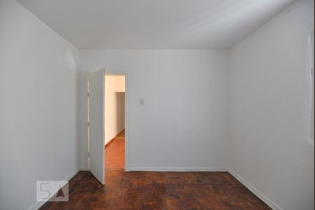 Quarto de casa para alugar com 1 quarto, 50m² em Vila Ipojuca, São Paulo