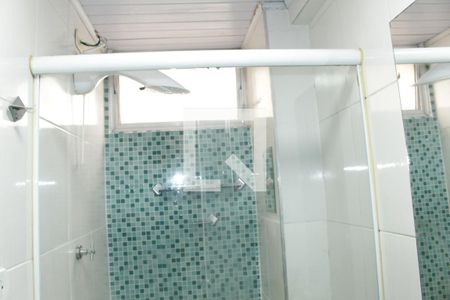 Banheiro Social de kitnet/studio para alugar com 1 quarto, 31m² em República, São Paulo