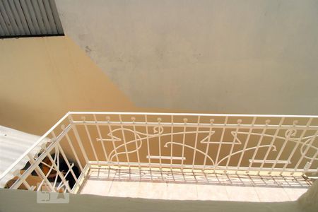 Vista da sala  de casa para alugar com 1 quarto, 50m² em Vila Ipojuca, São Paulo