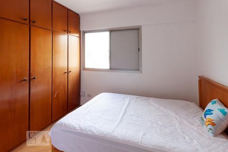 Quarto 2 de apartamento para alugar com 2 quartos, 71m² em Vila Indiana, São Paulo