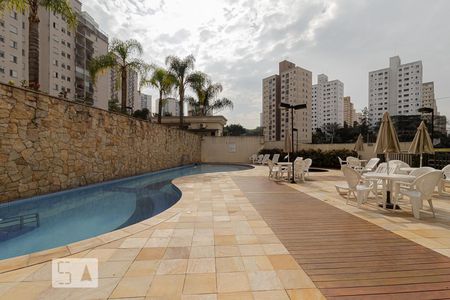 Apartamento à venda com 53m², 2 quartos e 1 vaga Apartamento à venda com 53m², 2 quartos e 1 vagaPiscina