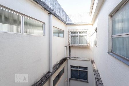 Vista da sala de apartamento para alugar com 1 quarto, 30m² em Santa Tereza, Belo Horizonte