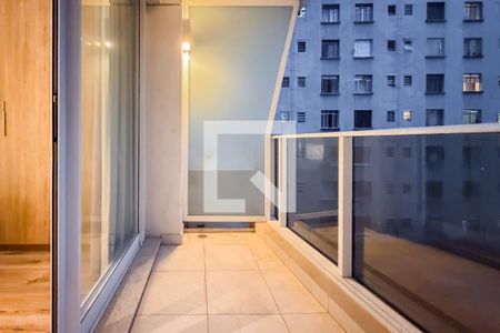 Studio - Varanda de kitnet/studio para alugar com 1 quarto, 22m² em Sé, São Paulo