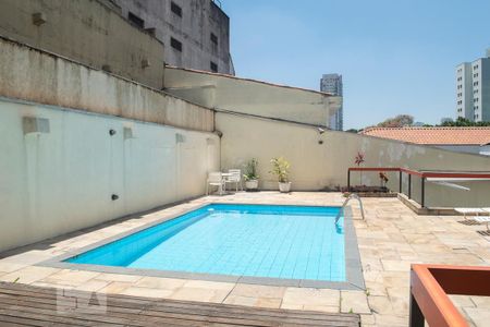 Apartamento para alugar com 180m², 5 quartos e 2 vagas Apartamento para alugar com 180m², 5 quartos e 2 vagasÁrea comum - Piscina