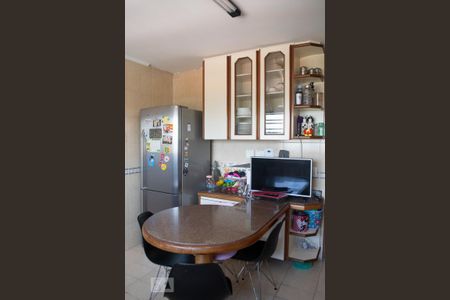 Apartamento para alugar com 180m², 5 quartos e 2 vagas Apartamento para alugar com 180m², 5 quartos e 2 vagascozinha