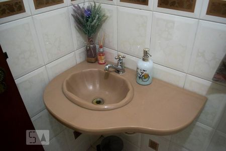 Apartamento para alugar com 180m², 5 quartos e 2 vagas Apartamento para alugar com 180m², 5 quartos e 2 vagaslavabo