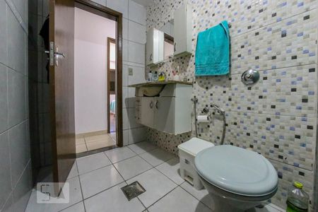 Casa à venda com 700m², 3 quartos e 8 vagasBanheiro Social