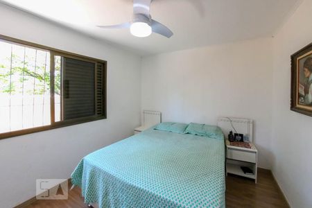 Casa à venda com 700m², 3 quartos e 8 vagasQuarto 2