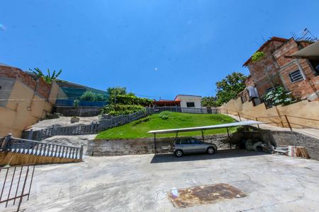 Casa à venda com 700m², 3 quartos e 8 vagasFachada