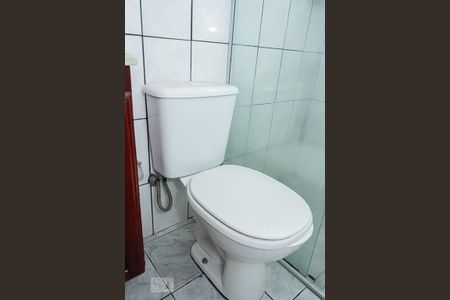 Apartamento para alugar com 63m², 2 quartos e 1 vagaDetalhe banheiro