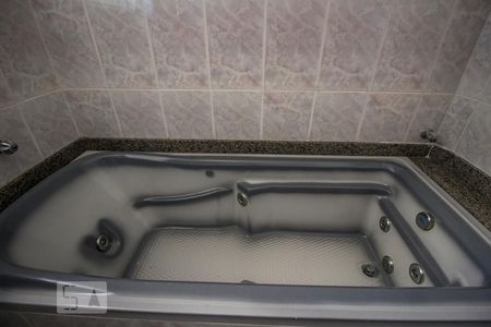 Apartamento à venda com 303m², 5 quartos e sem vagaDetalhe do Banheiro 1