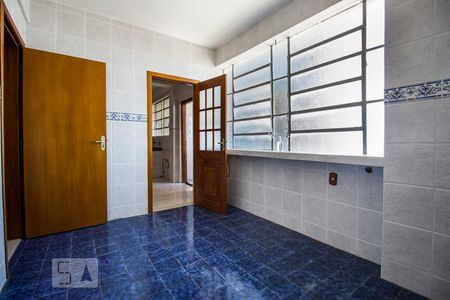 Apartamento à venda com 303m², 5 quartos e sem vagaÁrea de Serviço