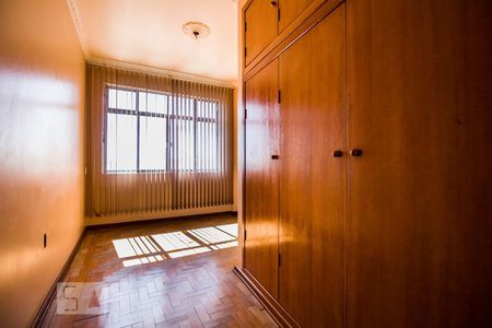 Apartamento à venda com 303m², 5 quartos e sem vagaQuarto 3