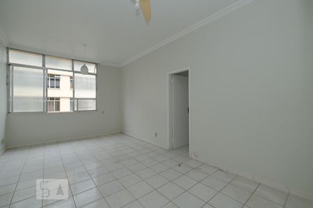 Sala de Apartamento com 3 quartos, 110m² Tijuca