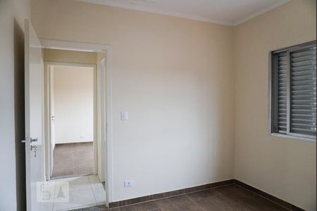 Quarto 1 de apartamento para alugar com 2 quartos, 55m² em Jardim Arize, São Paulo