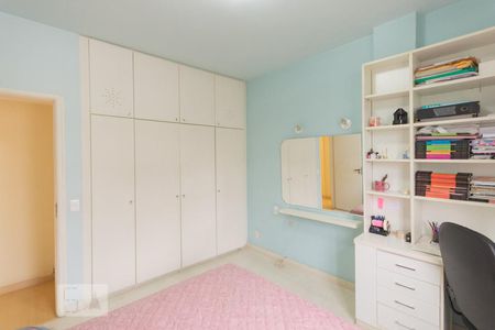 Apartamento à venda com 150m², 3 quartos e 1 vagaQuarto 2