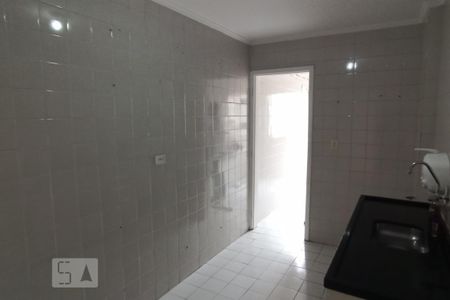 Cozinha de apartamento à venda com 3 quartos, 71m² em Vila Bancária, São Paulo