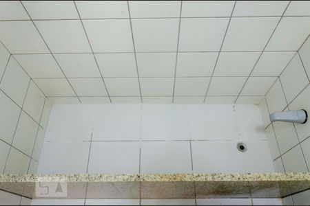 Apartamento para alugar com 70m², 3 quartos e sem vagaBanheiro