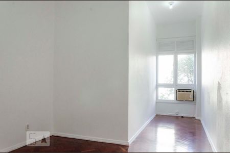 Quarto 1 de apartamento para alugar com 3 quartos, 70m² em Botafogo, Rio de Janeiro