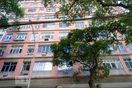 Apartamento para alugar com 70m², 3 quartos e sem vagaFachada