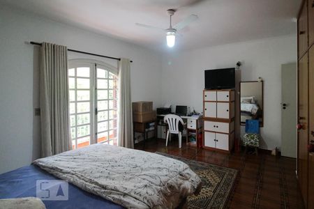 Casa à venda com 206m², 5 quartos e 2 vagasQuarto 5