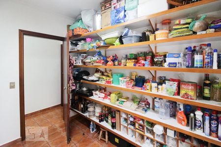 Casa à venda com 206m², 5 quartos e 2 vagasQuarto 1 - despensa