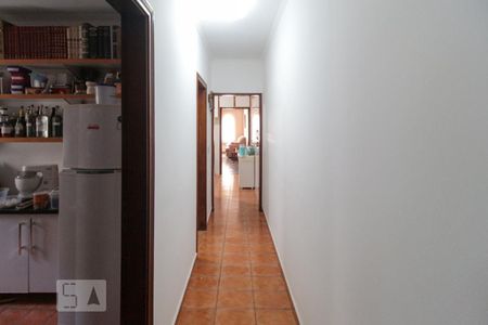 Casa à venda com 206m², 5 quartos e 2 vagasCorredor
