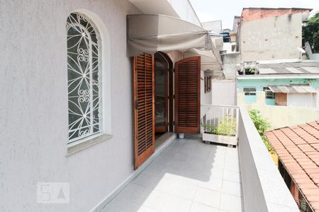 Casa à venda com 206m², 5 quartos e 2 vagasVaranda do quarto 4
