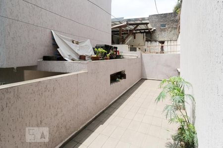 Casa à venda com 206m², 5 quartos e 2 vagasÁrea de serviço