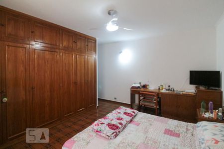 Casa à venda com 206m², 5 quartos e 2 vagasQuarto 3