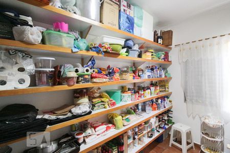 Casa à venda com 206m², 5 quartos e 2 vagasQuarto 1 - despensa