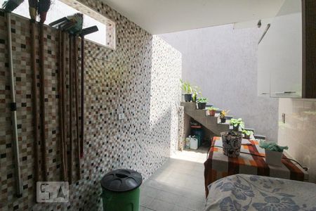 Casa à venda com 206m², 5 quartos e 2 vagasÁrea de serviço