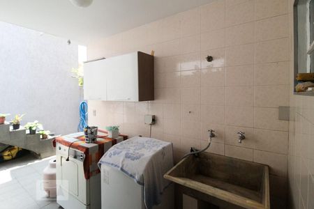Casa à venda com 206m², 5 quartos e 2 vagasÁrea de serviço