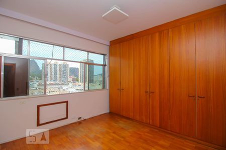 Quarto 1 de apartamento para alugar com 3 quartos, 104m² em Flamengo, Rio de Janeiro