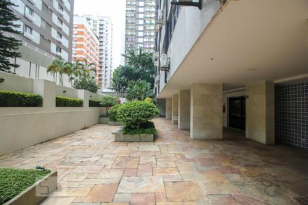 Apartamento para alugar com 104m², 3 quartos e 1 vagaÁrea comum