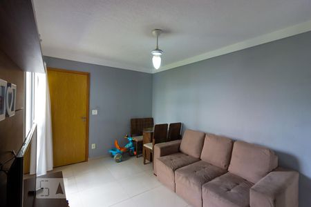 Sala de apartamento para alugar com 2 quartos, 52m² em Jardim Isis, Cotia