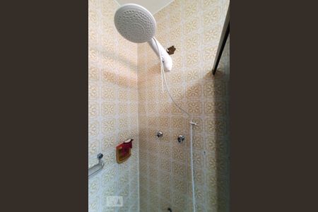 Casa à venda com 345m², 4 quartos e 3 vagasDetalhe Chuveiro